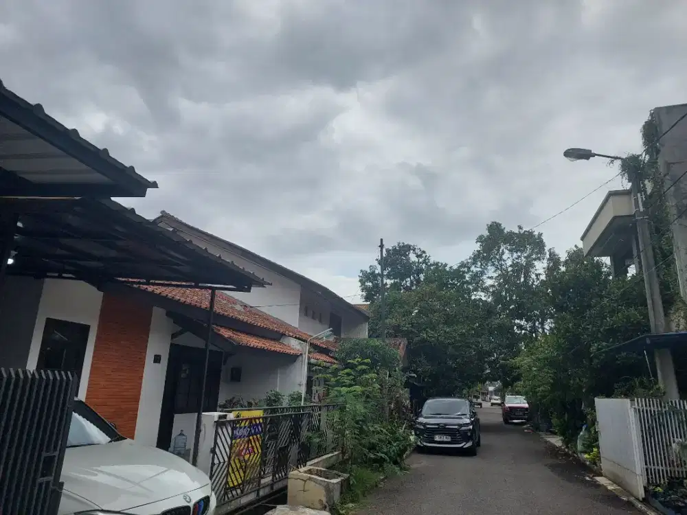 Disewakan rumah daerah arcamanik endah. (Perluasan)