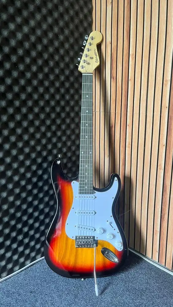 GITAR ELEKTRIK BENSTON