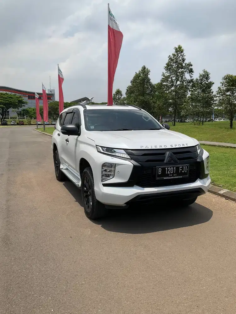 PAJERO SPORT DAKAR 4X2 2021 ORIGINAL MULUS TERAWAT HARGA CASH