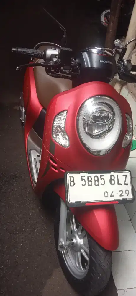 Misi gan ane mau jual scopy 2024 masih mulus kilo meter 3500