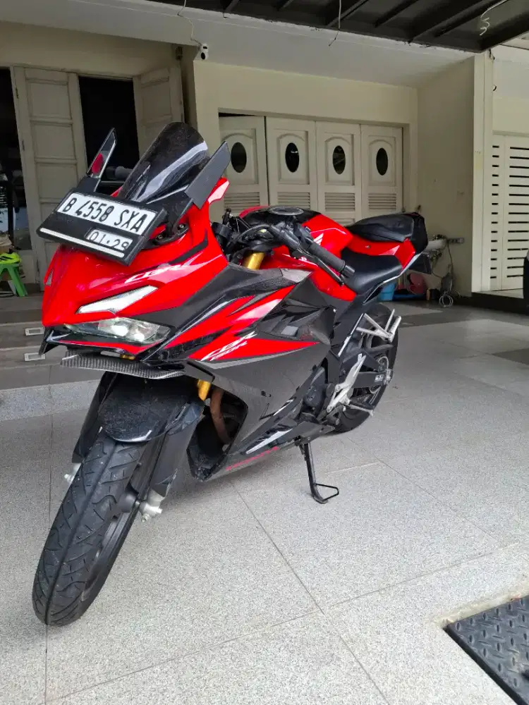 CBR 150R 2023 3K KM ABS