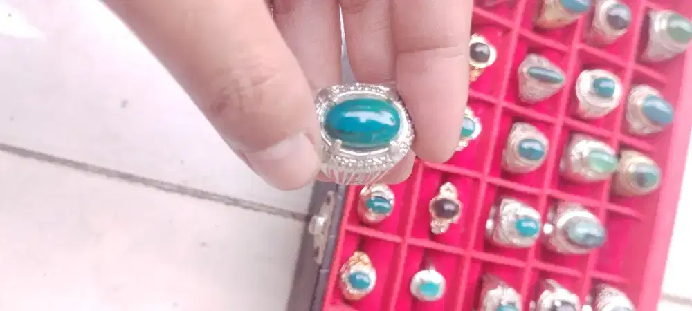 Cincin batu bacan Natural