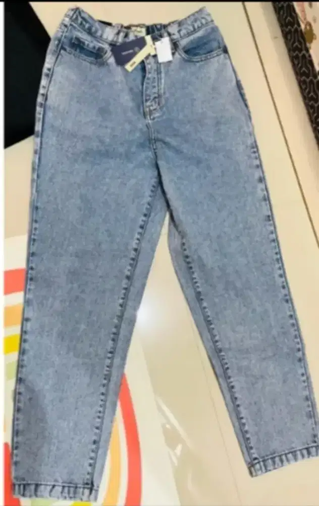 CELANA JEANS NEVADA BARU
