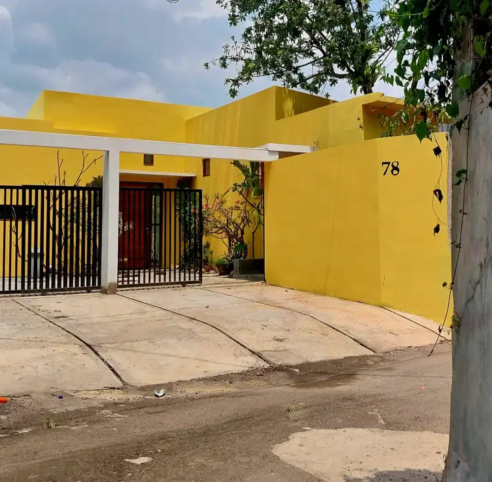 Rumah baru keren design arsitek di daerah elite bogor kota