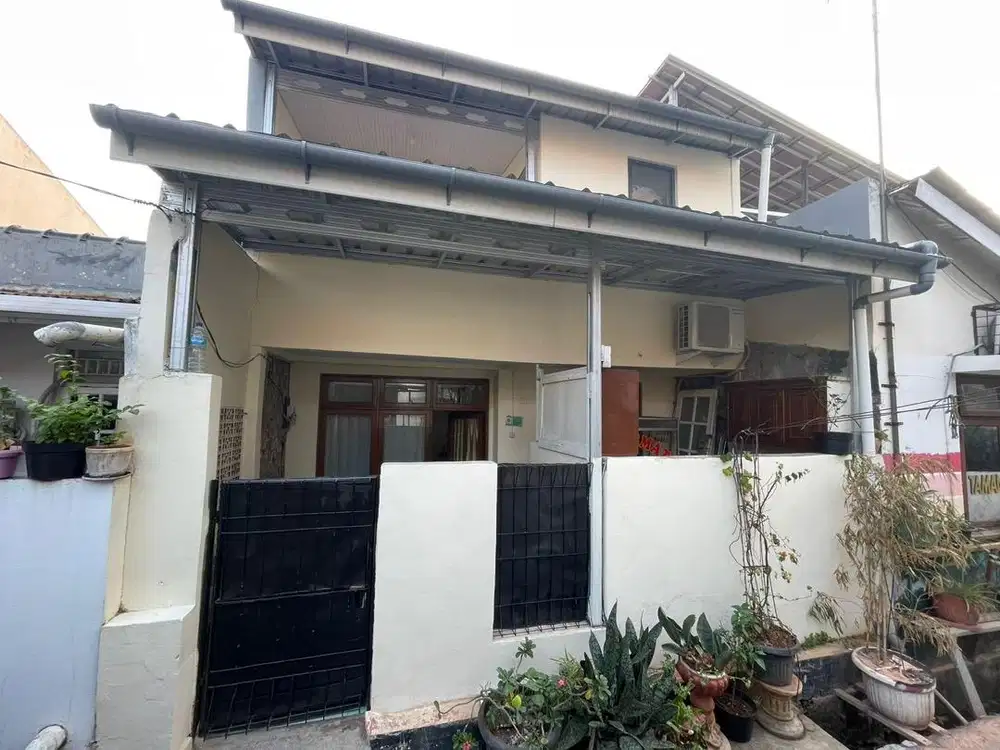 Rumah di jual mawar merah perumnas keleder