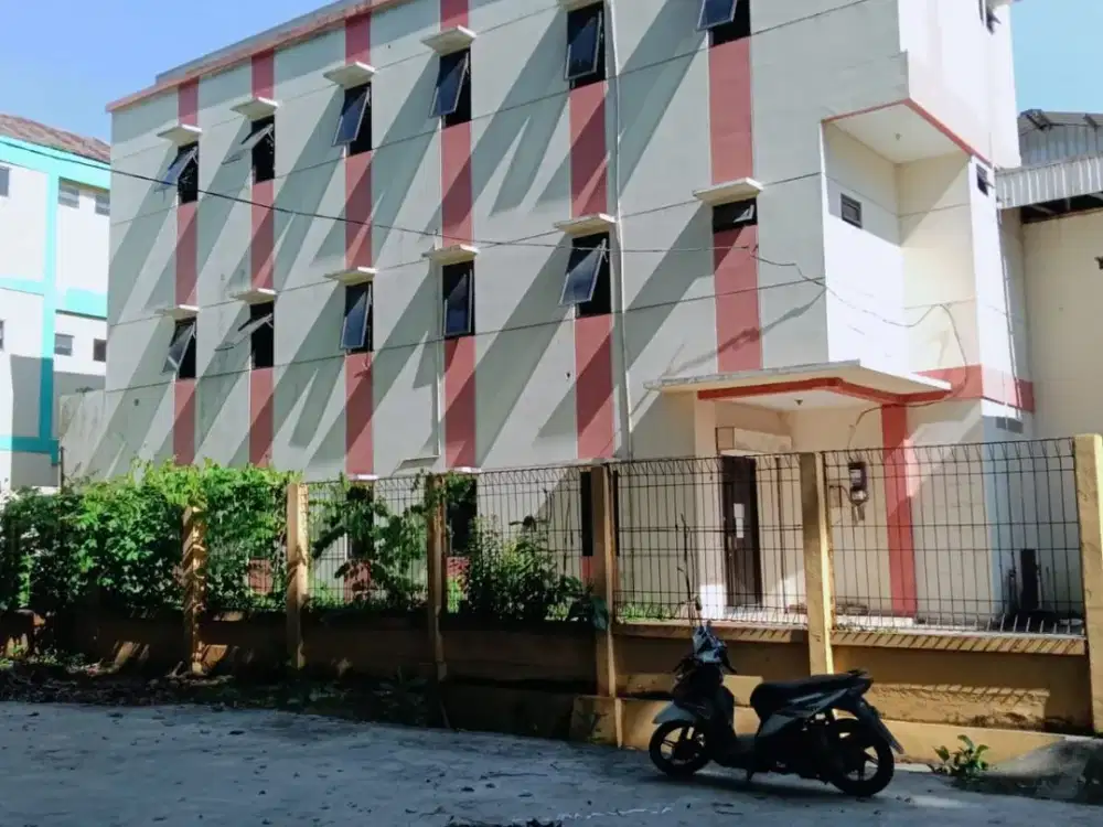 Sewa gudang plus mess karyawan di alam sutera kota Tangerang