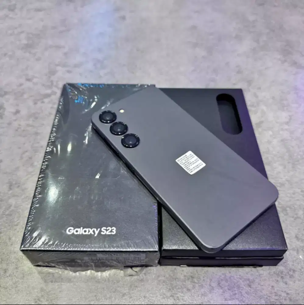 Samsung Galaxy S23 8/256 sein like new perfect