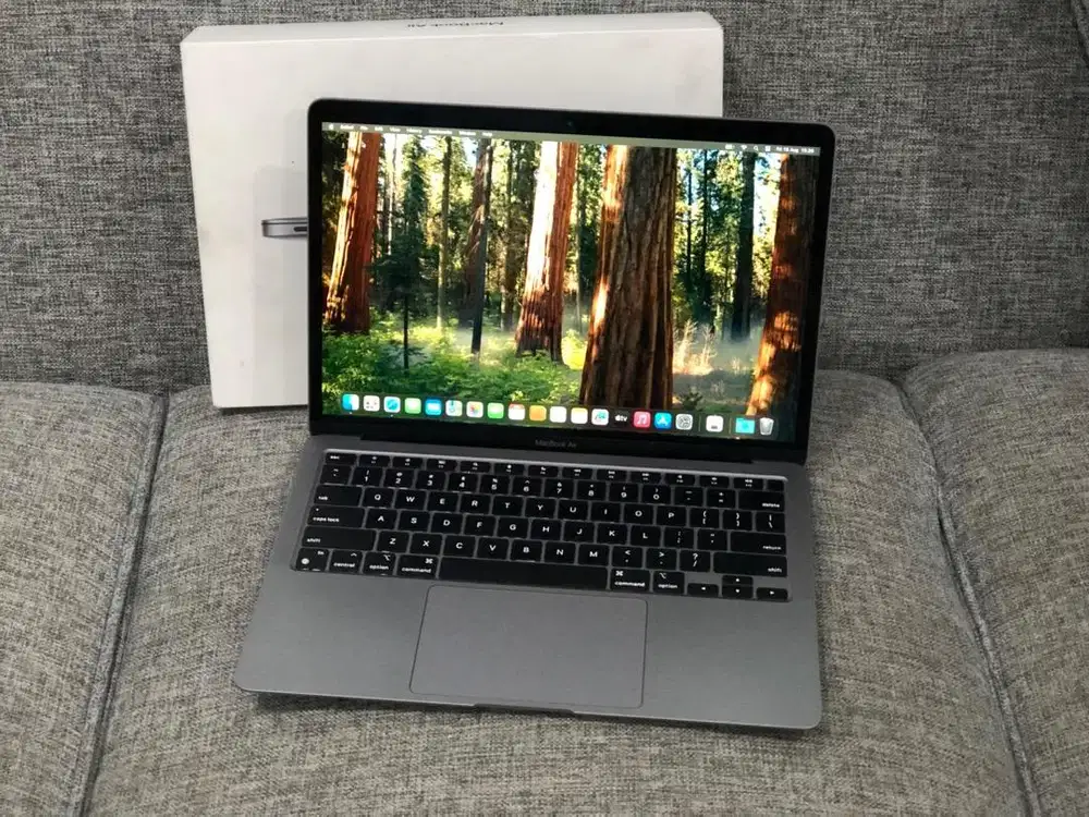 MACBOOK AIR M1 2020 RAM 8/256 GB ex iBOX LikeNew FullSet