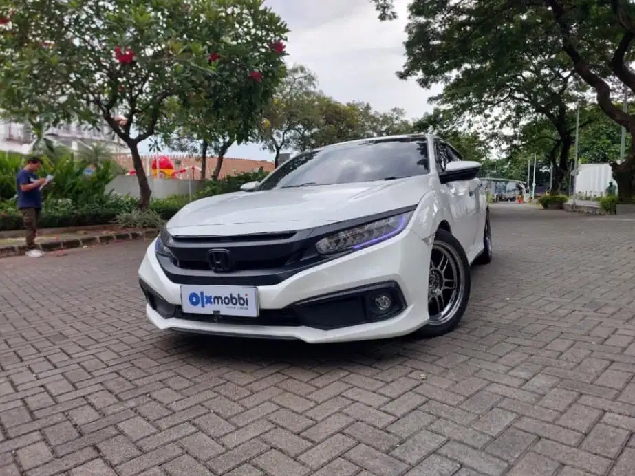 LOW DP Honda Civic 1.5 ES Bensin-AT 2019 CCC