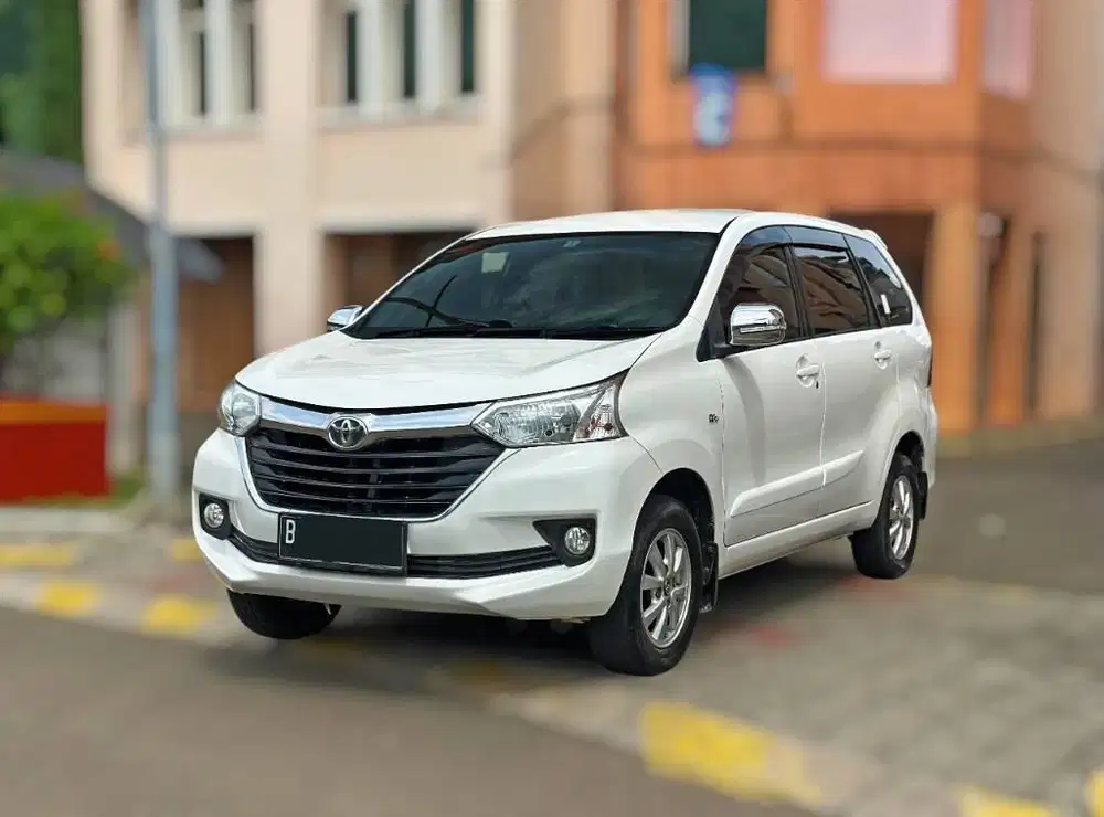 Jual Cepat : Toyota Avanza 1.3 G AT 2017 Putih Km 80rb Service Record