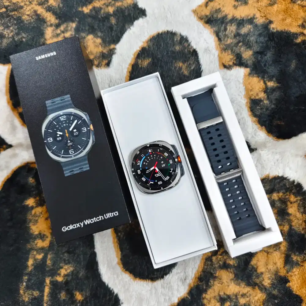 Samsung galaxy Watch ultra 47 MM second garansi awal Agustus 2026