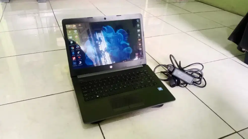 Laptop HP Slim + RAM 4 GIGA + SSD + Batre AWET + Windows 11 + Free Tas