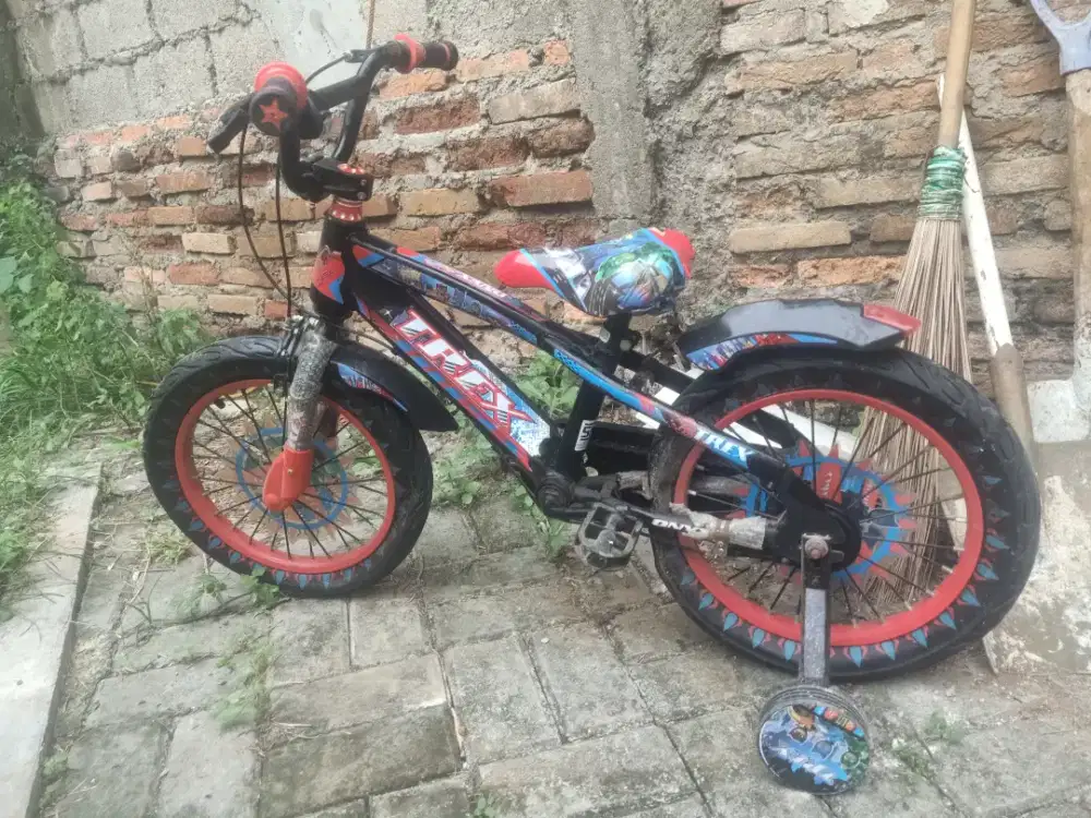 Sepeda dari baru belum pernah di pakai