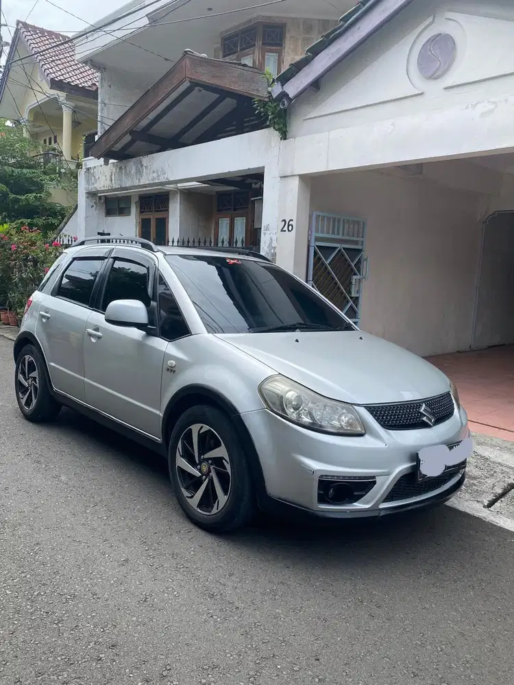 Suzuki SX4 2011 Bensin