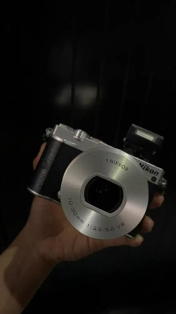 Nikon 1 J5 Mirorless