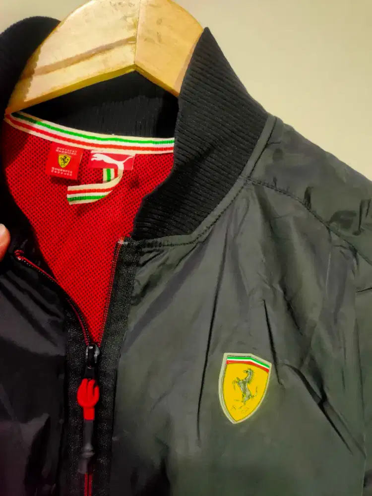 Jaket Ferrari Original