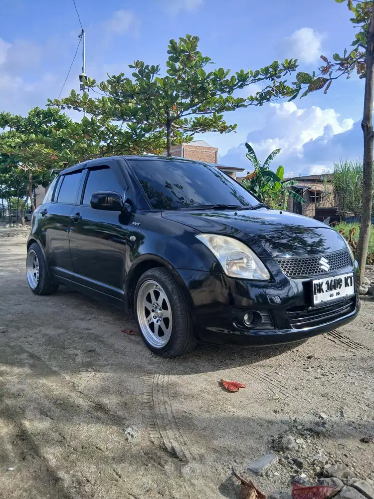 Suzuki Swift 2011 Bensin