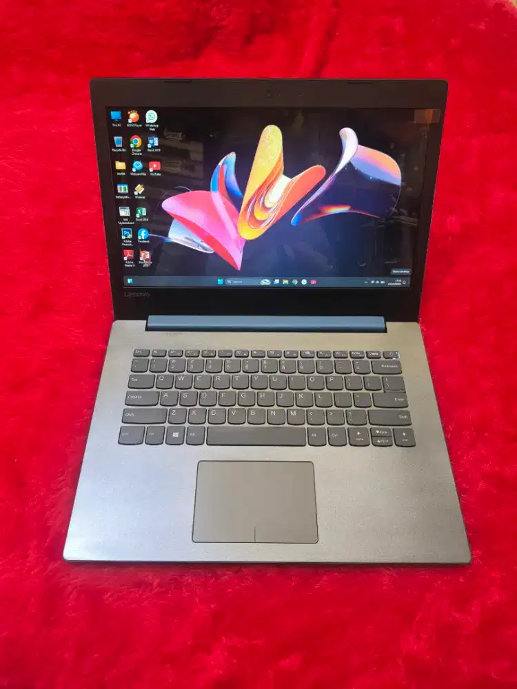 DIJUAL LAPTOP LENOVO IDEAPAD SLIM,SUPER KENCANG,CORE I3 GEN 6,RAM 8 GB