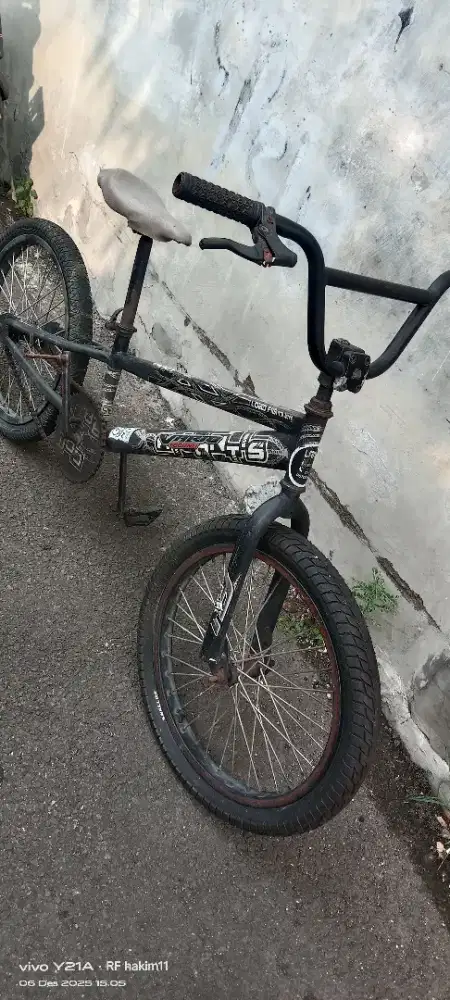 sepeda model BMX bs barter TV lainya