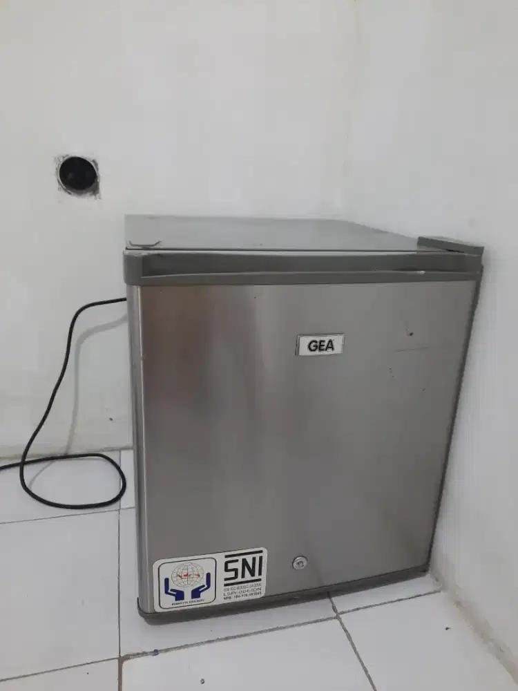 Kulkas minibar di jual murah