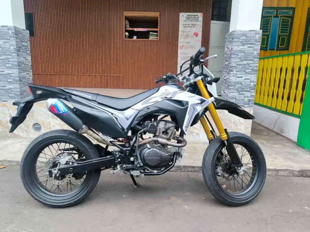 Honda CRF 150 2023