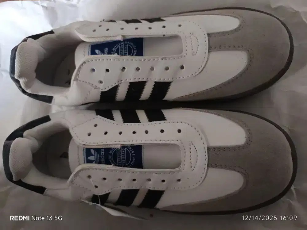 Dijual sepatu Adidas 'Samba' baru no 38