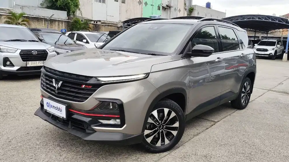Pajak Panjang - Wuling Almaz RS 1.5 Exclusive 7-Seater Bensin-AT 2021