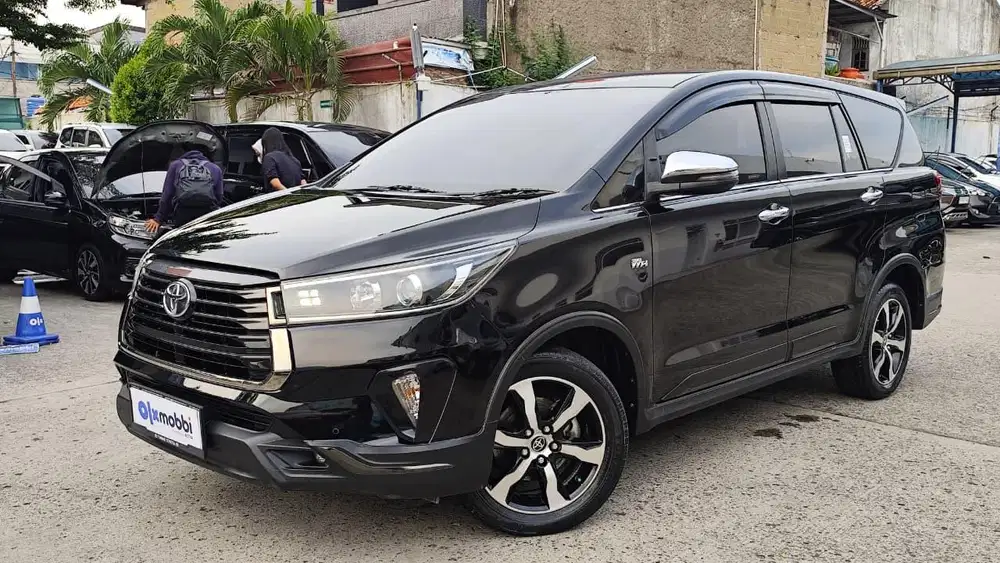 Pajak Panjang - Toyota Kijang Innova 2.0 Venturer Bensin-AT 2022