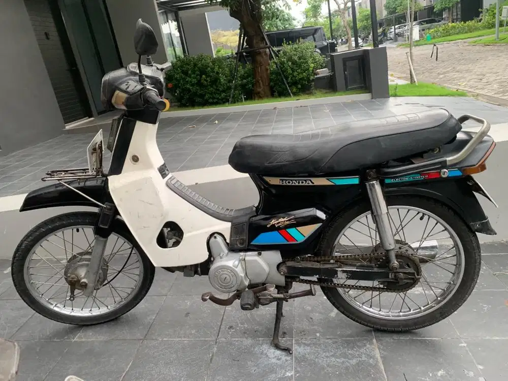 Astrea prima 1990
