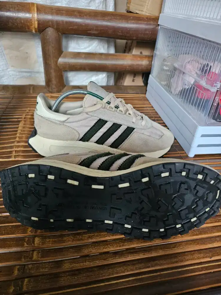 Sepatu Adidas Retropy E5 Beige