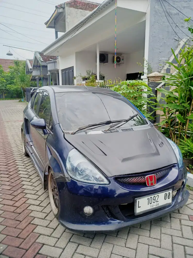 Jual mobil Honda Jazz 2004