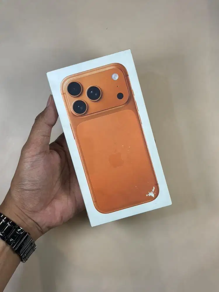 New iPhone 17 Pro 256GB Resmi (Cosmic Orange)