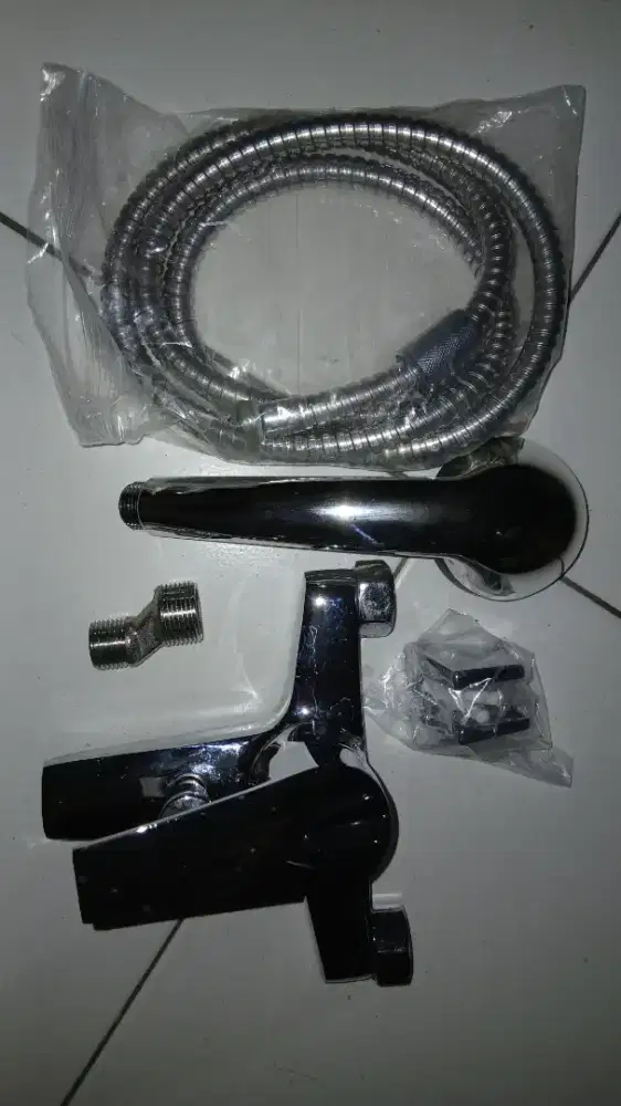 Kran bathtub panas dingin set shower /Kran mixer