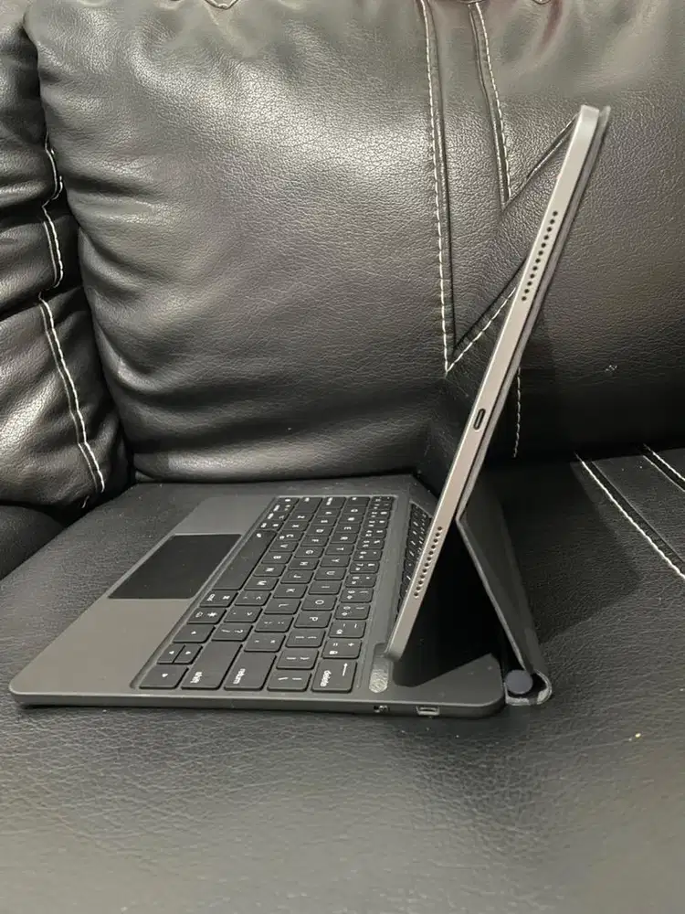 ipad air 128 GB M3 IBOX 13 inch garansi 9/26, 100% like new