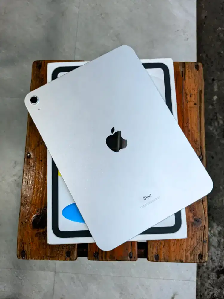 Ipad gen 10 64GB ibox lengkap mulus normal