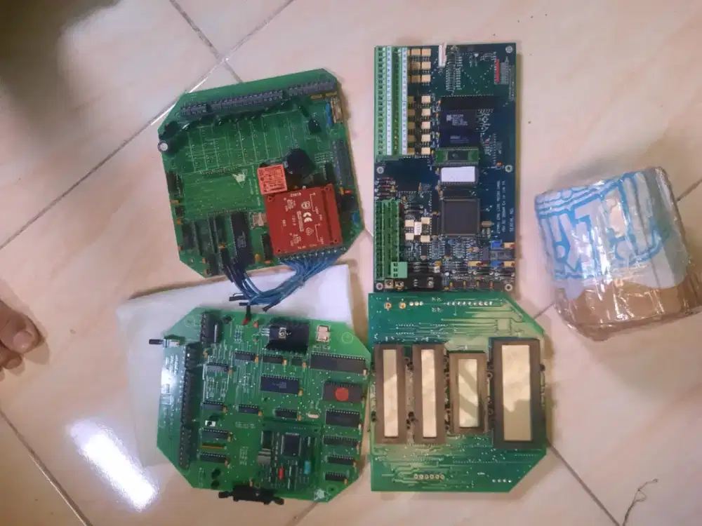 Procecor satam sapir,PSU Avery hardoll,display AH,pulser satam sapir