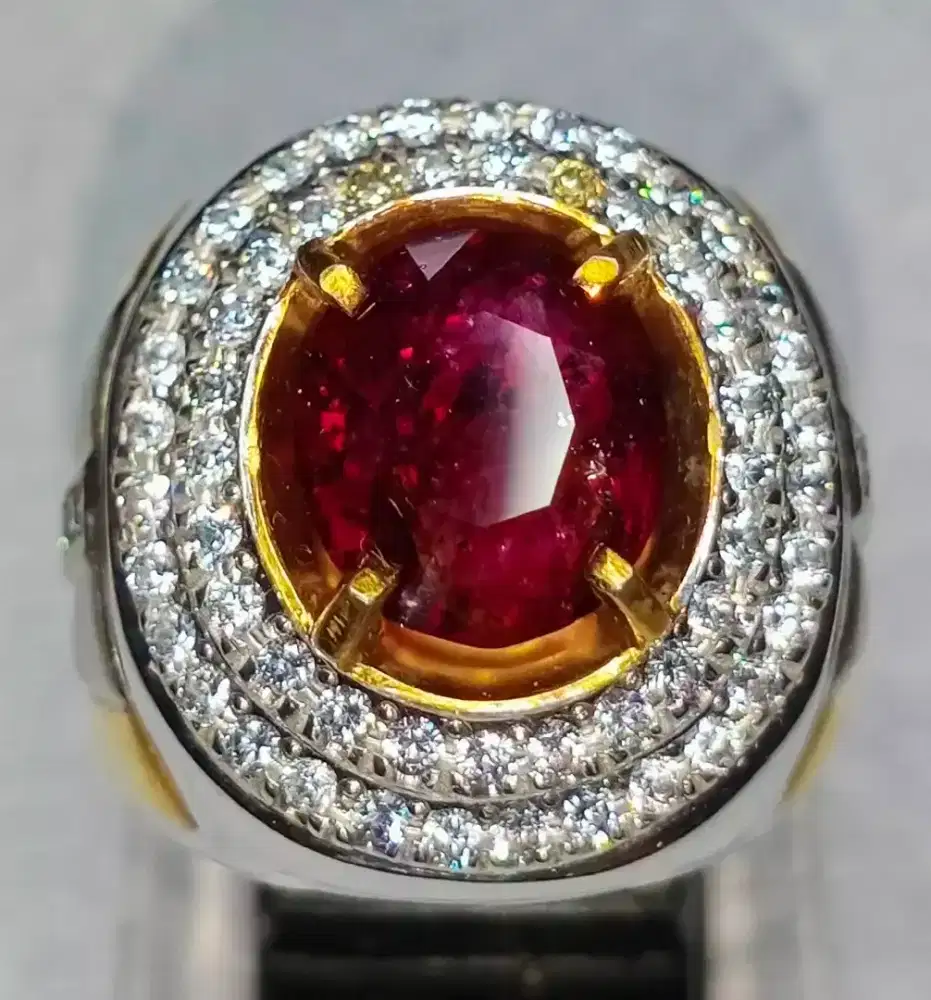 Permata Ruby Madagascar