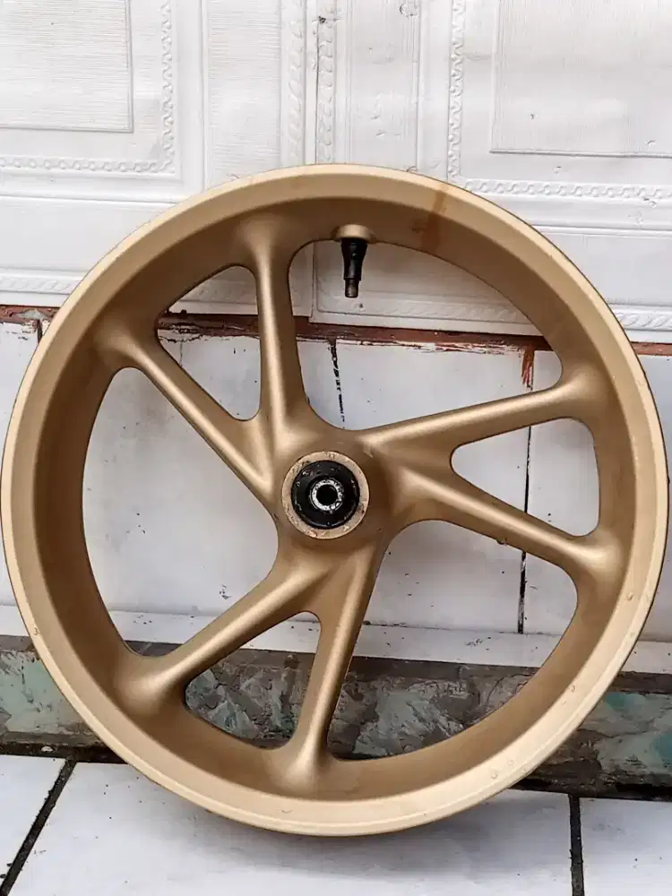 Velg nmax  old masih sangat bagus