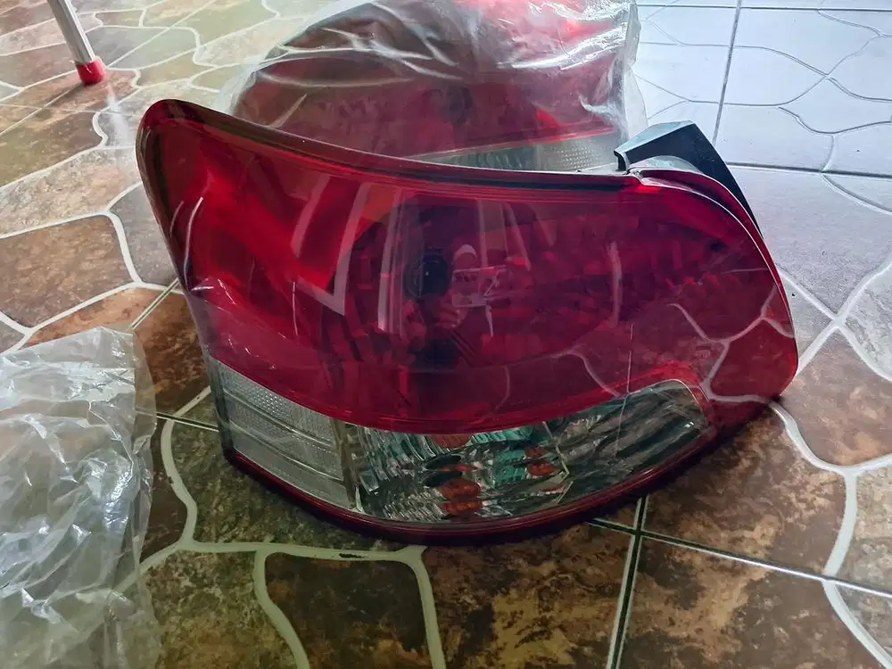 headlamp & stoplamp vios gen 2