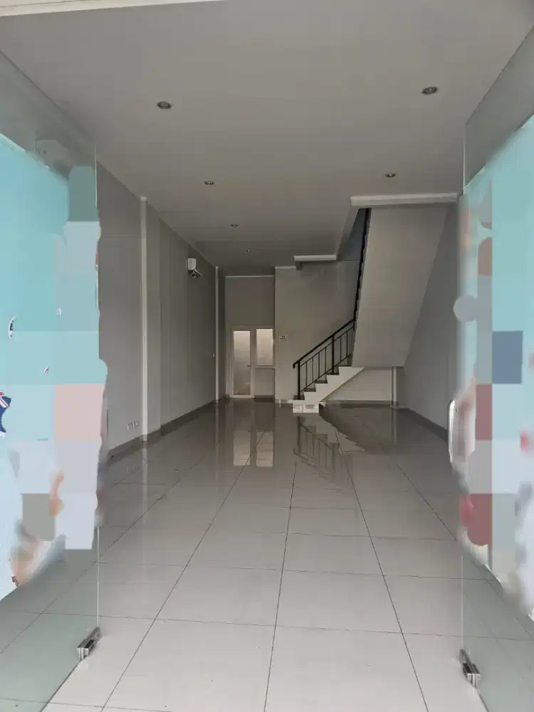 Jual Cepat Ruko Bagus 3 Lantai Dan Siap Pakai Di Summarecon Bekasi.