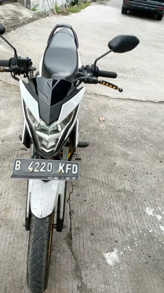 honda sonic putih