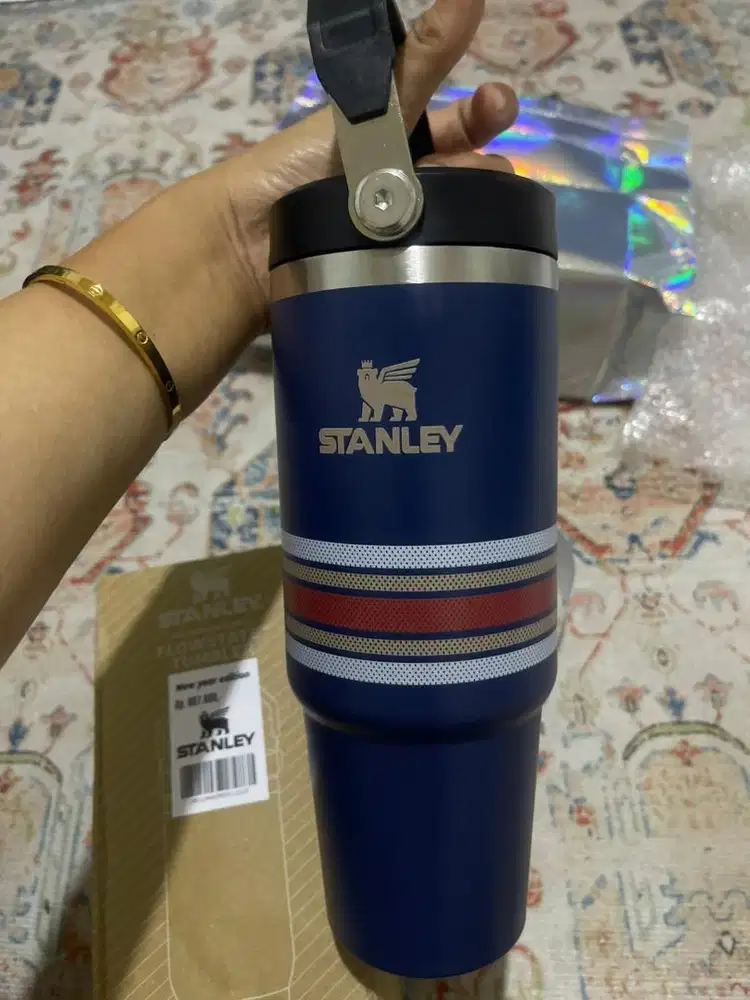 Tumbler stanley new year edition