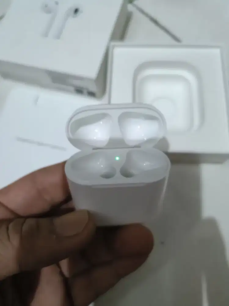 Charging Case/dock Airpods gen 2 ex resmi iBox Original mulus normal