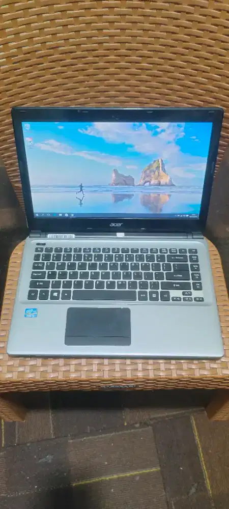 Laptop Acer Aspire Intel Core i3-3217U Ram 4GB HDD 500gb layar 14in