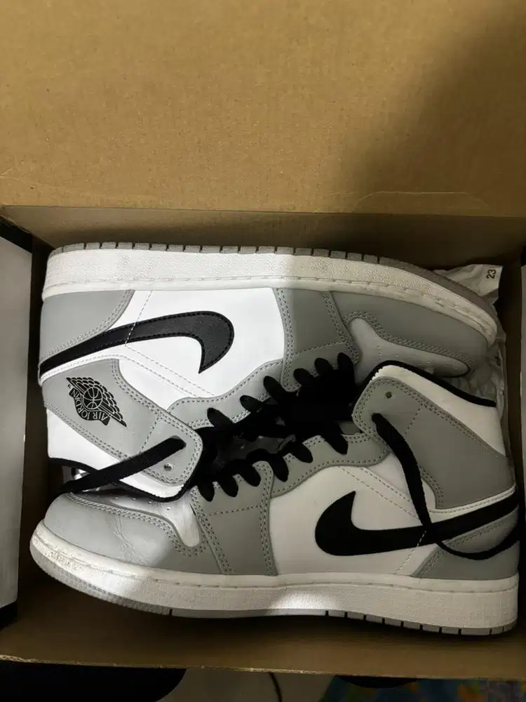 Air Jordan 1 Mid Light Smoke Grey Dior