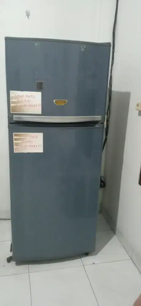 Kurkas rusak merk Sharp