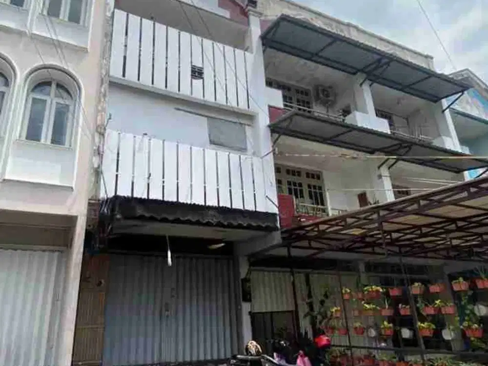 Disewakan Ruko 3 Lantai di Puncak Mandala Tidar, Pisang Candi, Sukun, Malang