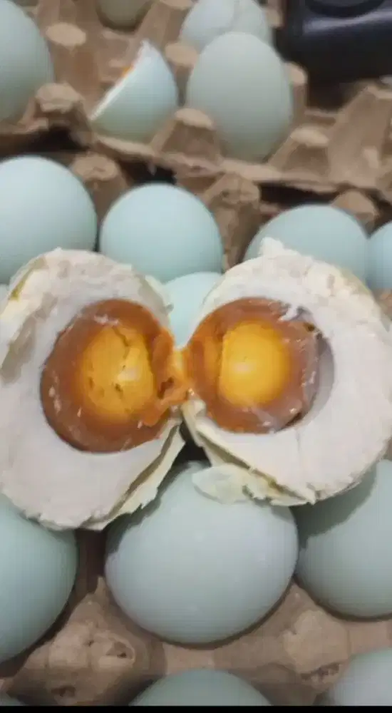 Telor asin mateng selalu fresh asinnya pas bikin nagih