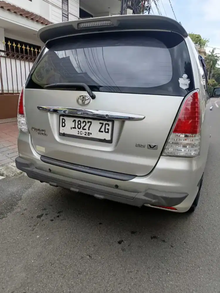 Sale Toyota Kijang Innova V diesel 2008