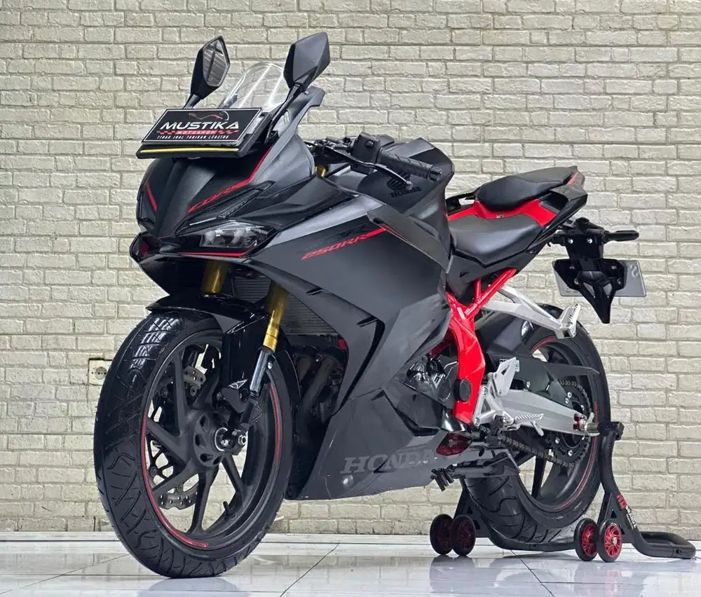 Km 2rb‼️ Honda CBR 250rr 2023 Bonus Pajak baru - Zaky Mustika